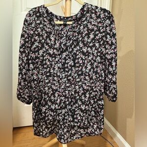 41 Hawthorn Black Top with Pink and White Floral Pattern